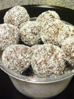 A picture of Maps Rum Balls.