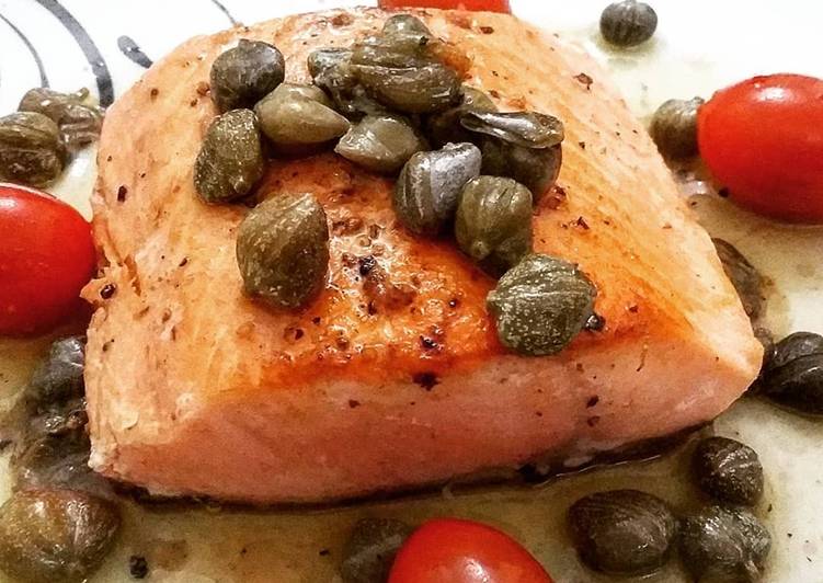 Salmão Grelhado com Molho de Alcaparras - Tudogosreceitas