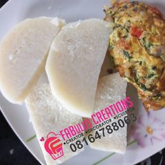 A picture of Boiled yam with veggie scrabbled egg.