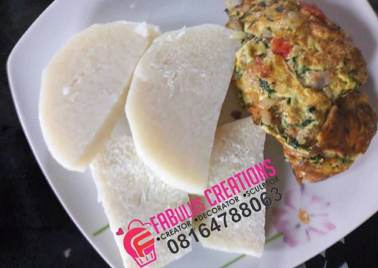 Boiled yam with veggie scrabbled egg