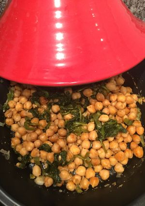 Foto principal de Garbanzos con espinacas en tajine