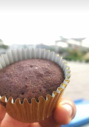 A picture of Chocolate cupcake.
