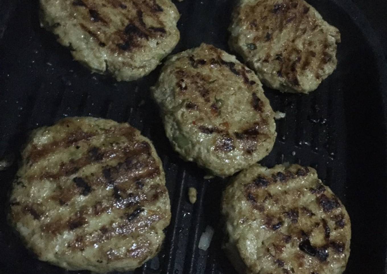 Chicken burger patties