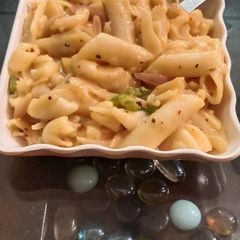 A picture of White Sauce Macaroni Pasta.