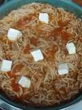 Spaghetti rojo con carne molida