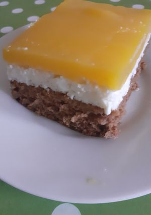 O poză a rețetei Prăjitură cu brânză dulce și Fanta.