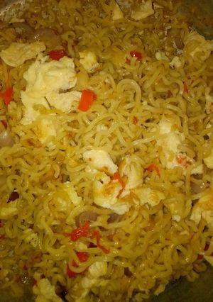 A picture of Indomie with fried Egg.