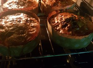Una foto de Pan de Pascua gran cantidad