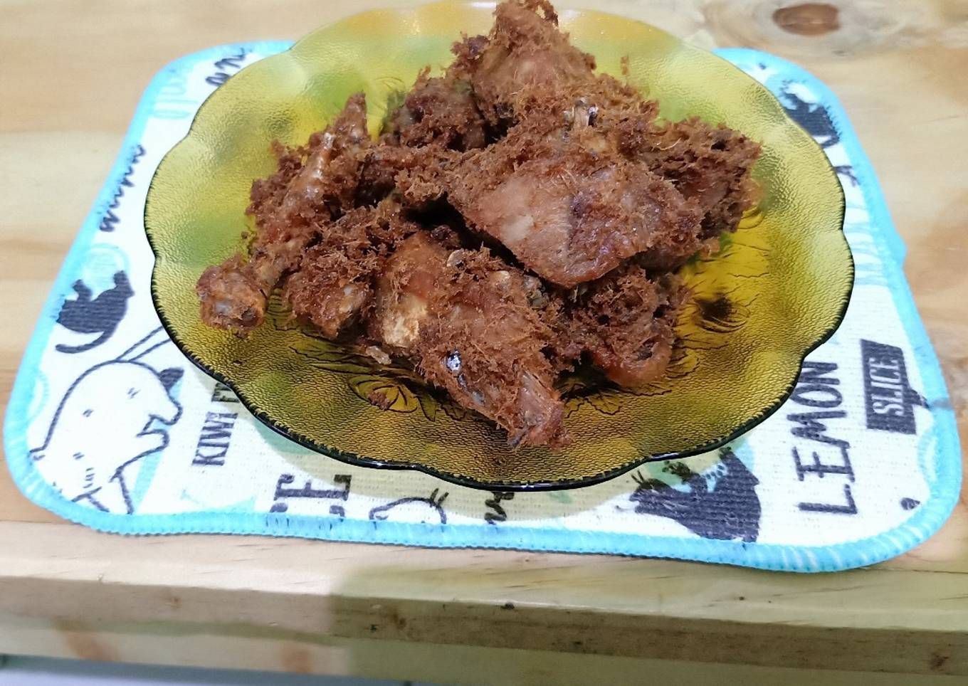 Ayam goreng bumbu penuh cinta