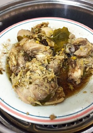 รูปของ ไก่นึ่งสมุนไพร/ไก่นึ่งตะไคร้ พร้อมน้ำจิ้ม
