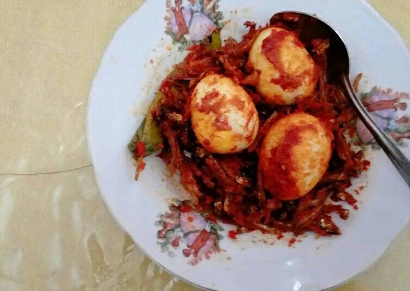 Langkah Mudah untuk Menyiapkan Balado Telur Teri Anti Gagal