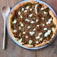 Tarte fine aux poireaux, chèvre et noix