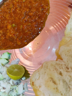 પાઉંભાજી(pav bhaji recipe in gujarati) રેસીપી મુખ્ય ફોટો
