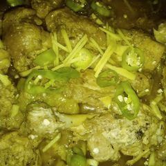 A picture of Chicken white kadahi/dahi chicken.