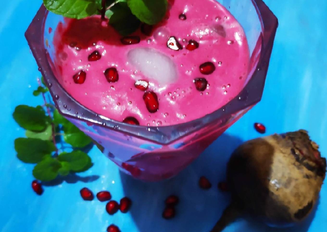 Beetroot cooler smoothie