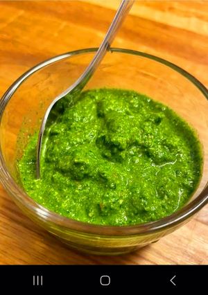 A picture of Fresh Basil pasto sauce.