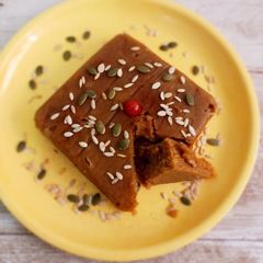 A picture of Arrowroot Biscuit Cake.