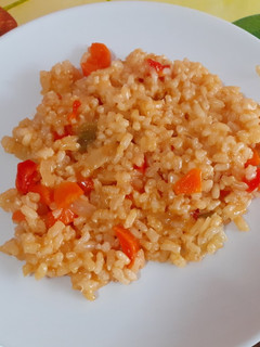 Una foto de Arroz integral con verduras