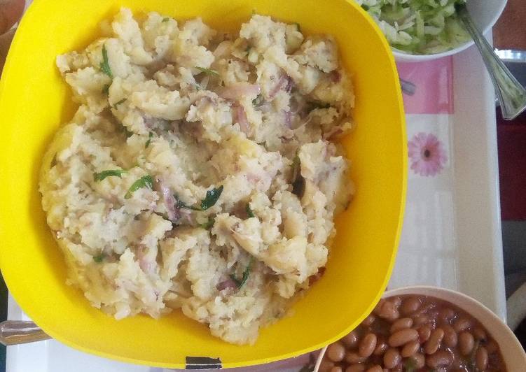 Simple Way to Prepare Quick Mashed potatoes, beans &amp; steamed cabbage dinner