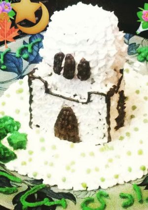 A picture of Mazar-e-Qaid Cake.
