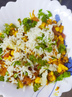 पनीर भुर्जी (paneer bhurji recipe in marathi) रेसिपी चे मुख्य फोटो
