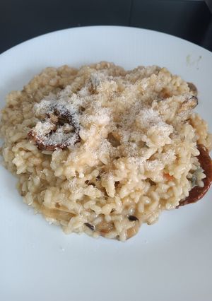 Una foto de Risotto Gorgonzola con camarón y mejillones