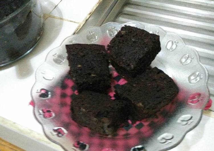 Bagaimana mengolah Brownies Pisang Mantapz Nendang No Oven No Mixer a la JTT, Enak Banget