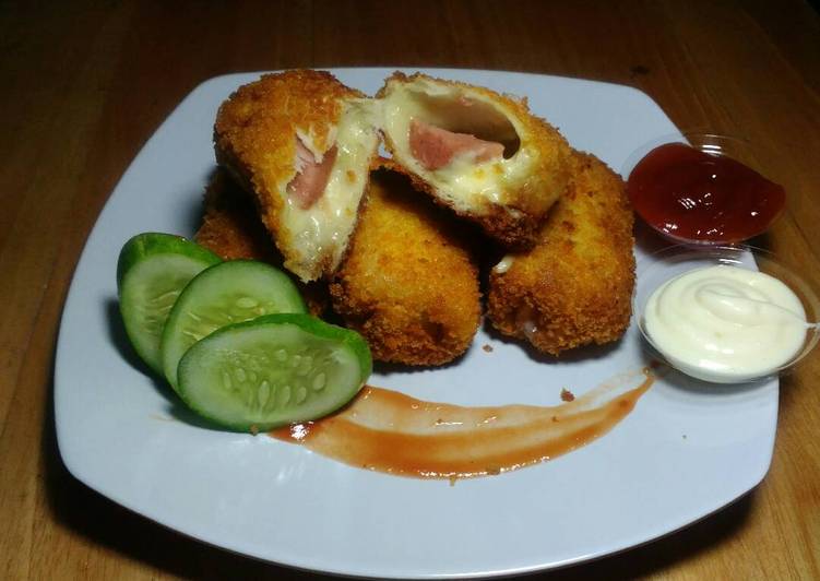 Fried Mozzarella Sandwiches