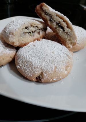 A picture of Stuffed Butter Cookies.