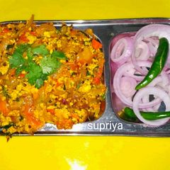 A picture of Dhaba style carrot paneer burji.