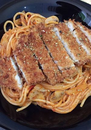 Foto resep Spaghetti Chicken Katsu, with homemade italian pasta sauce