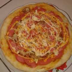 A picture of Pizza teflon super simple pokoe endang bambang gulindang.