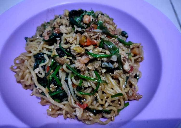 Resep Indomie pedas kangkung balacan (by Farida Nurhan), Paling Enak