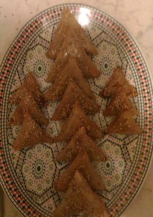 صورة لوصفة بريوات  ب(فول السودانى  )