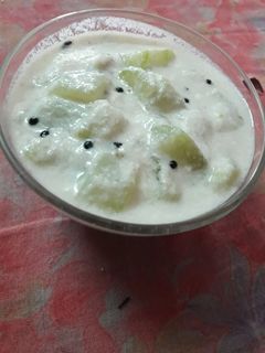 வெள்ளரிக்காய் கூட்டு(vellarikkai koottu recipe in tamil) செய்முறை முக்கிய புகைப்படம்