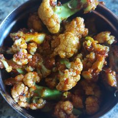 Instant cauliflower pickle A picture of Instant cauliflower pickle.