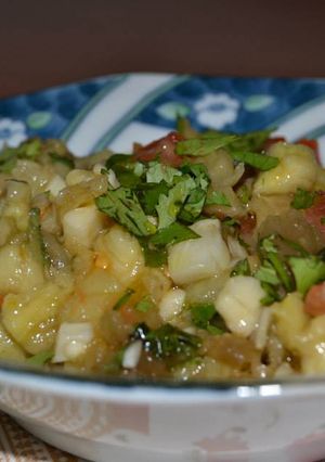 Una foto de Ensalada de berenjena asada