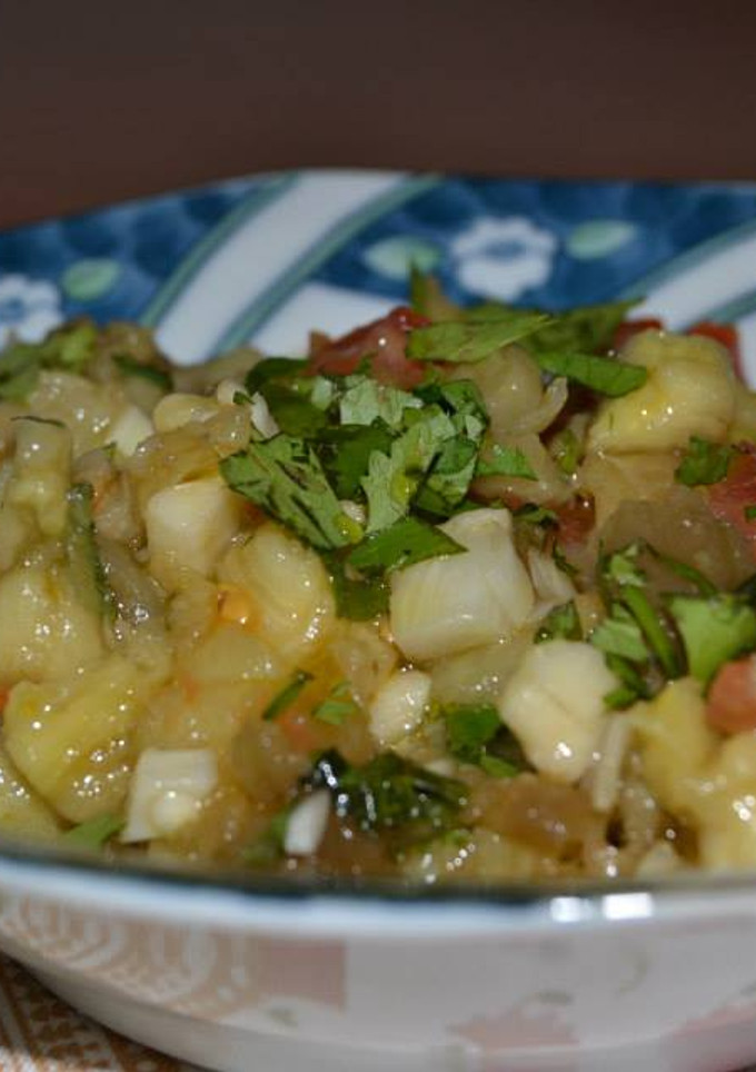 Una foto de Ensalada de berenjena asada