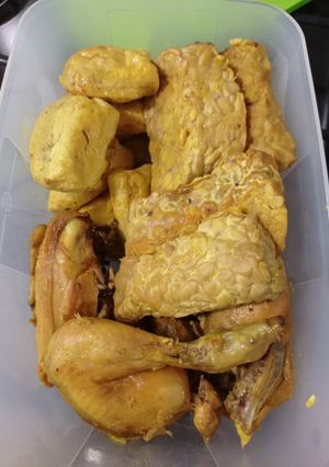 Foto resep Tahu, tempe, dan ayam bacem kuning
