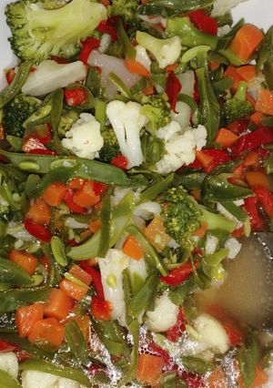 Una foto de Ensalada mixta de verduras
