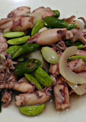 Foto resep Cumi asin sambal hijau petai