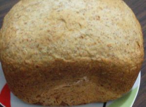 Una foto de Pan de cerveza, harina blanca e integral hecho en máquina