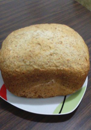 Una foto de Pan de cerveza, harina blanca e integral hecho en máquina
