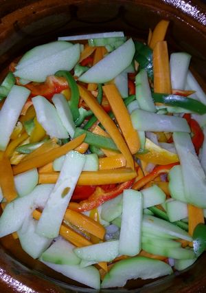 Una foto de Tiritas de vegetales sofritos para comer sano a la Mario, s