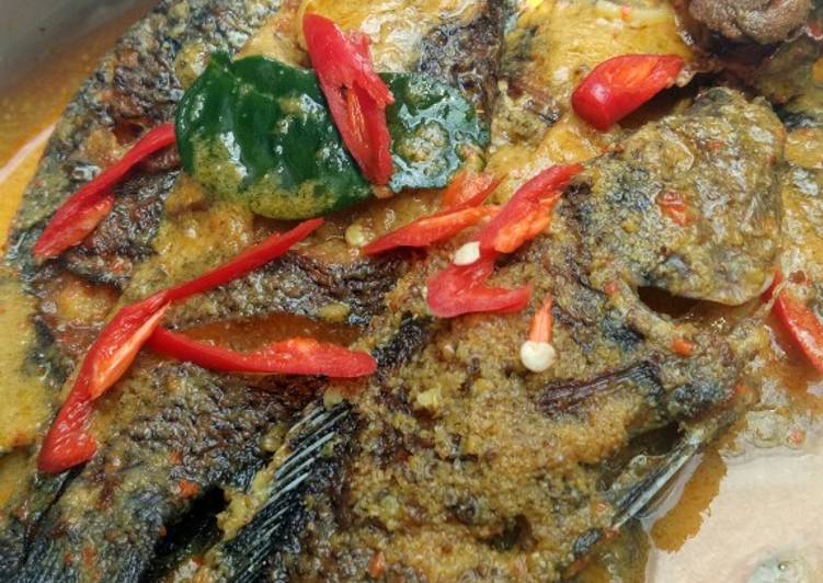 Cara Gampang mengolah Mujair Goreng Siram Santan Anti Gagal