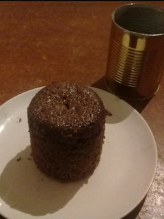Una foto de Bizcochuelo en lata de arvejas