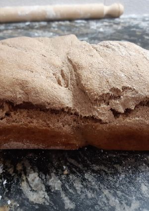 Una foto de Pan casero de harina integral
