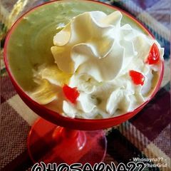 A picture of Whosayna’s Avocado Cream.
