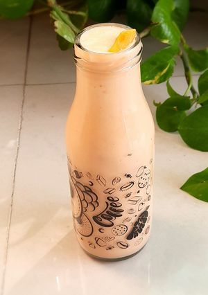 પપૈયા નો મિલ્કશેક (Papaya Milkshake Recipe In Gujarati) રેસીપી મુખ્ય ફોટો