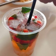 A picture of Mojito strawberry🍓.